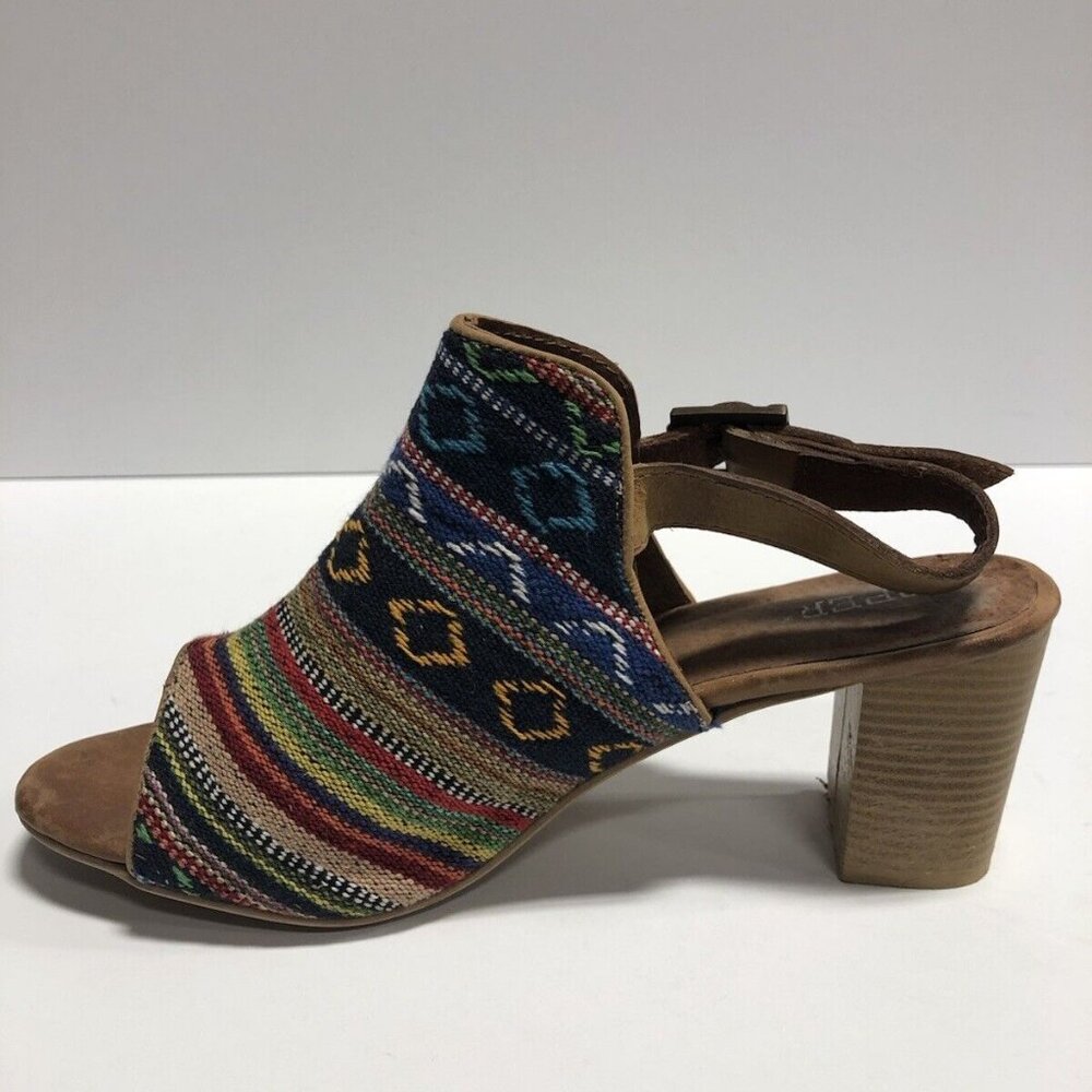 Roper Multicolor Patterned Sandals - Picture 2 of 6